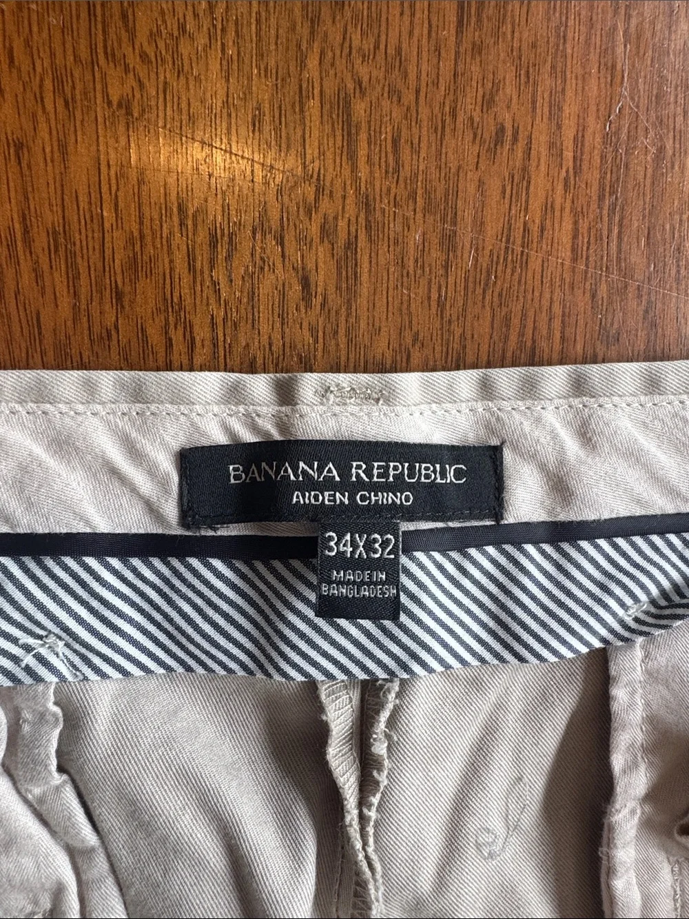 Banana Republic Men's Chinos in Light Khaki